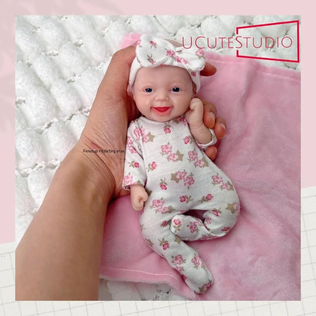 7-Inch Reborn Baby Girl Doll - Handcrafted Realistic Full Body Platinum Silicone Mini Doll Child Friendly rebornbabydolls.shop