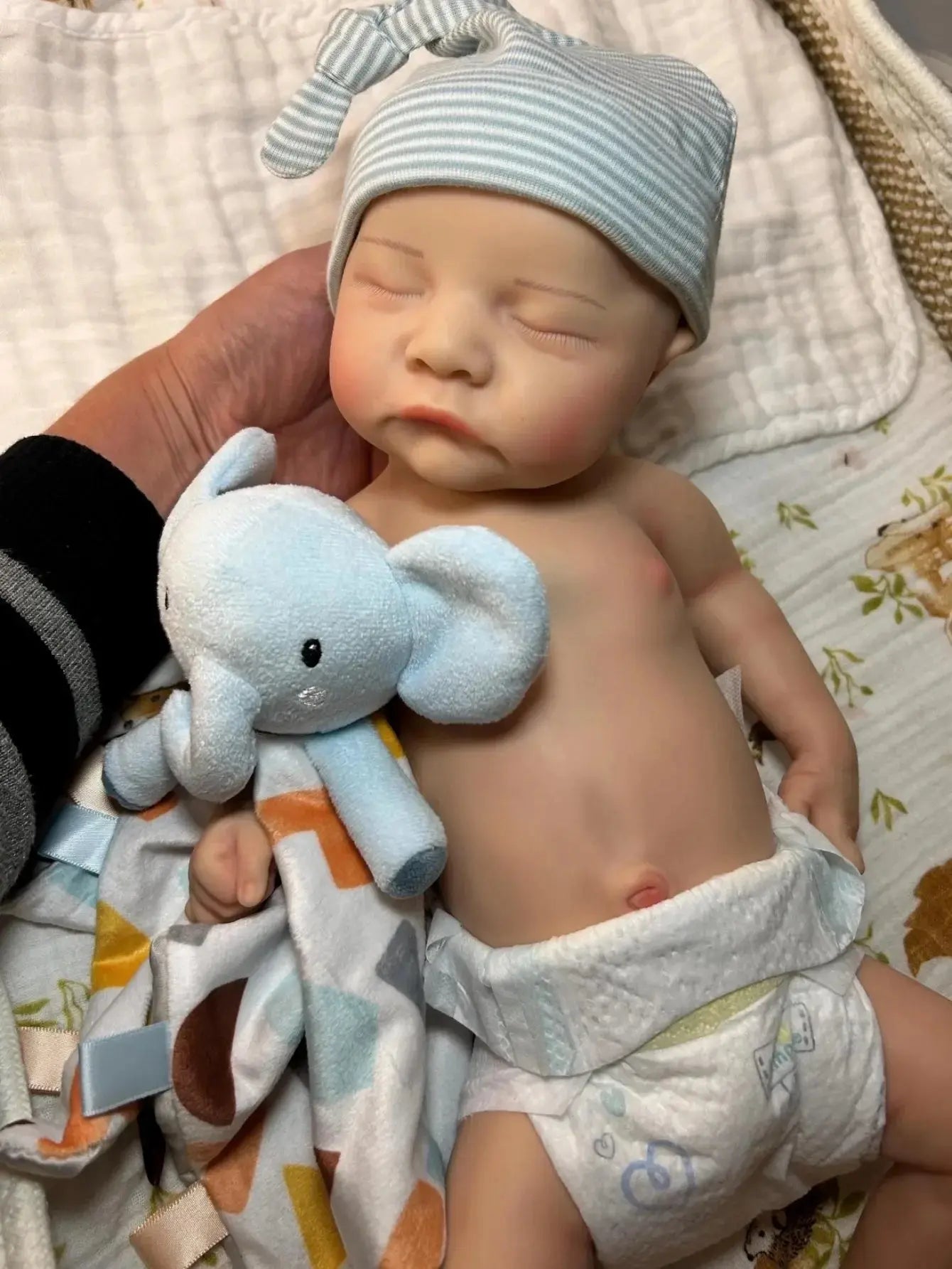 Image of Reborn Baby Dolls 16-Inch (40Cm) Cuddly Sleeping Reborn Baby Doll -