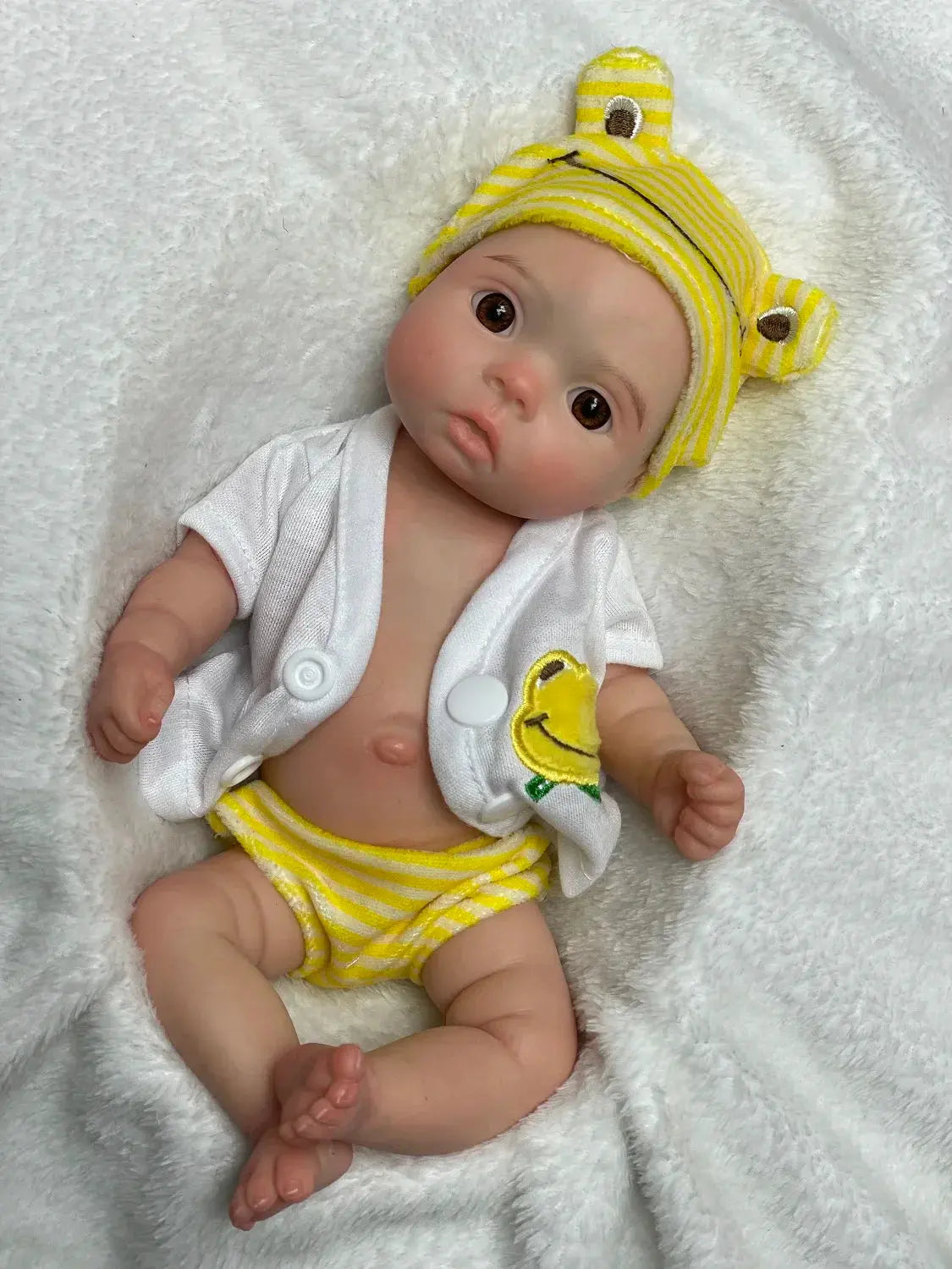 Image of Reborn Baby Dolls 2 Styles Big Eyes Waterproof Silicone Bebe Reborn