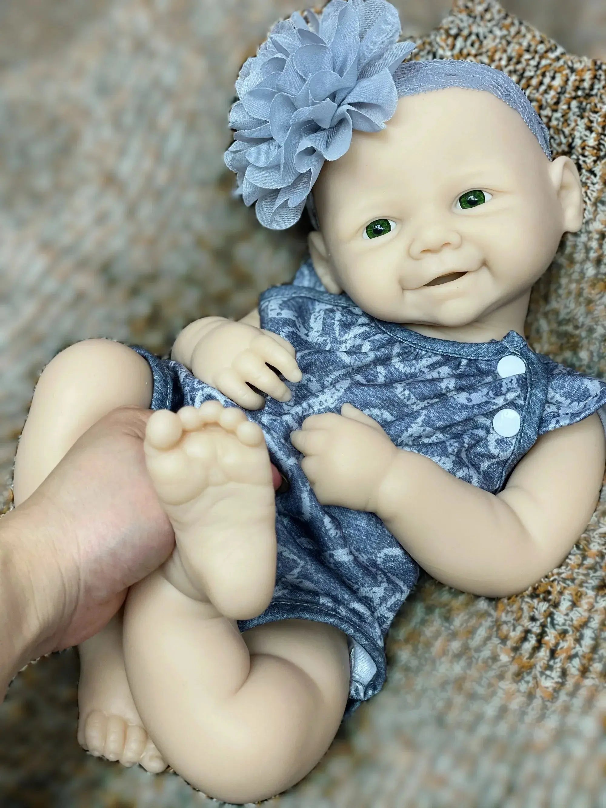Image of Reborn Baby Dolls 18Inch Girl Vivienne Bebê Reborn Dolls Unpainted