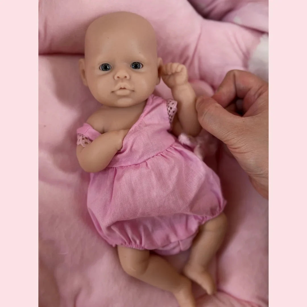 Image of Reborn Baby Dolls 10Inch /2 Styles Washable Unpainted Open Eyes Solid