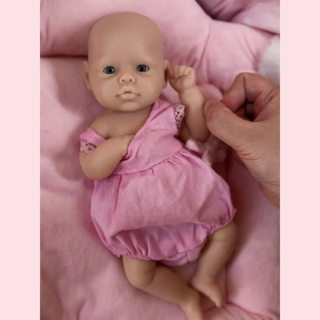 Image of Reborn Baby Dolls 10Inch /2 Styles Washable Unpainted Open Eyes Solid