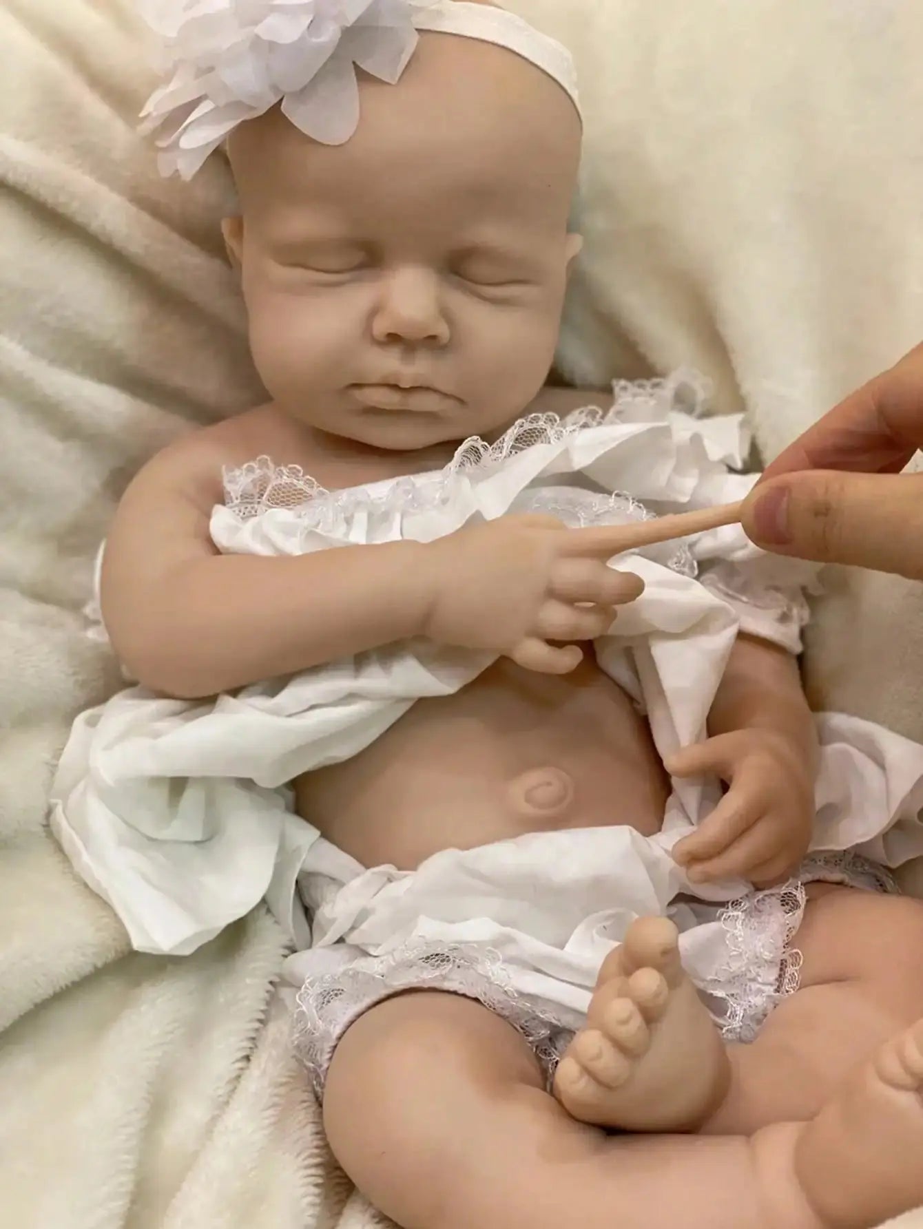 Image of Reborn Baby Dolls Saskia 18-Inch Loulou Full Silicone Reborn Girl |
