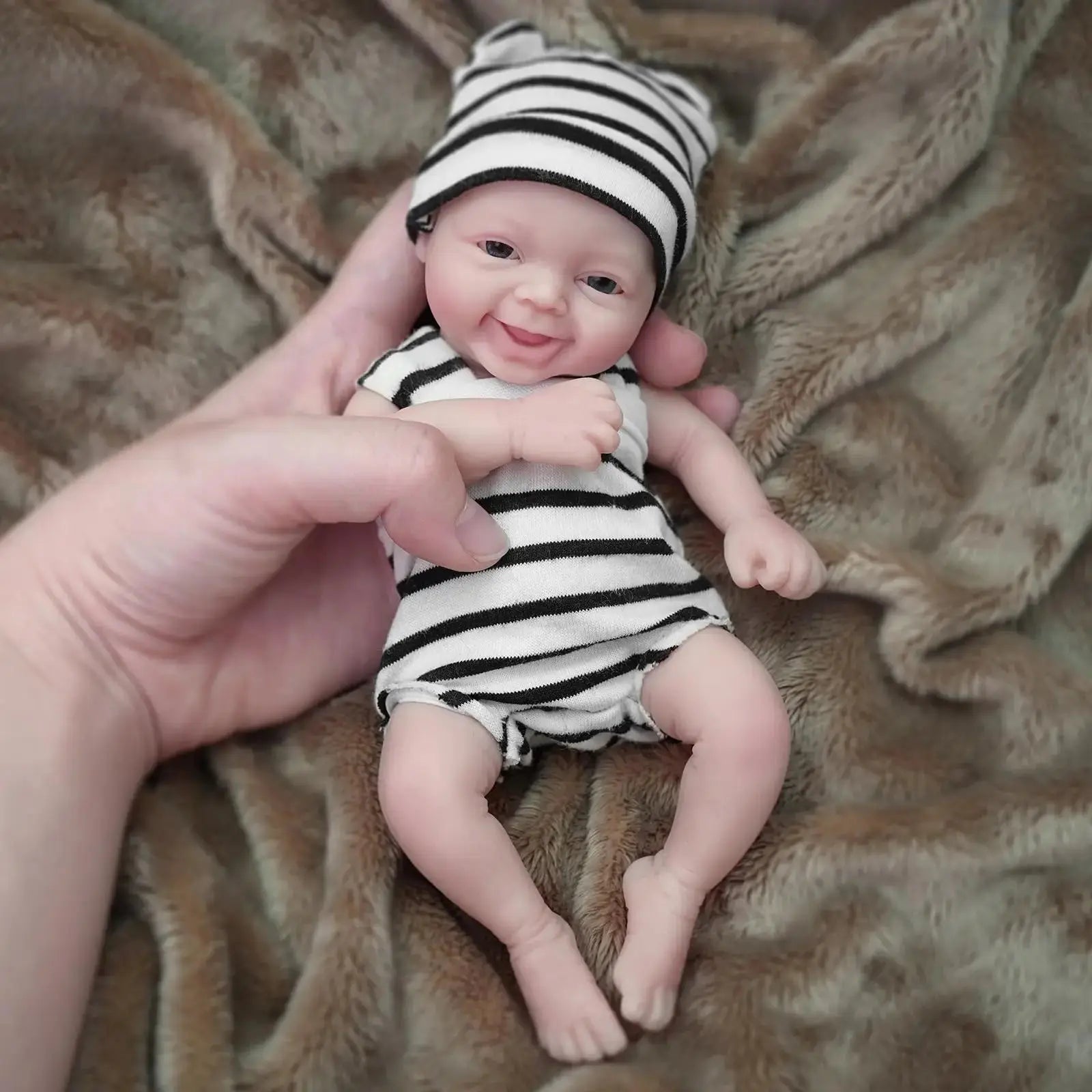 Image of Reborn Baby Dolls Reborn Silicone Baby Doll 7 Inch Mini Realistic
