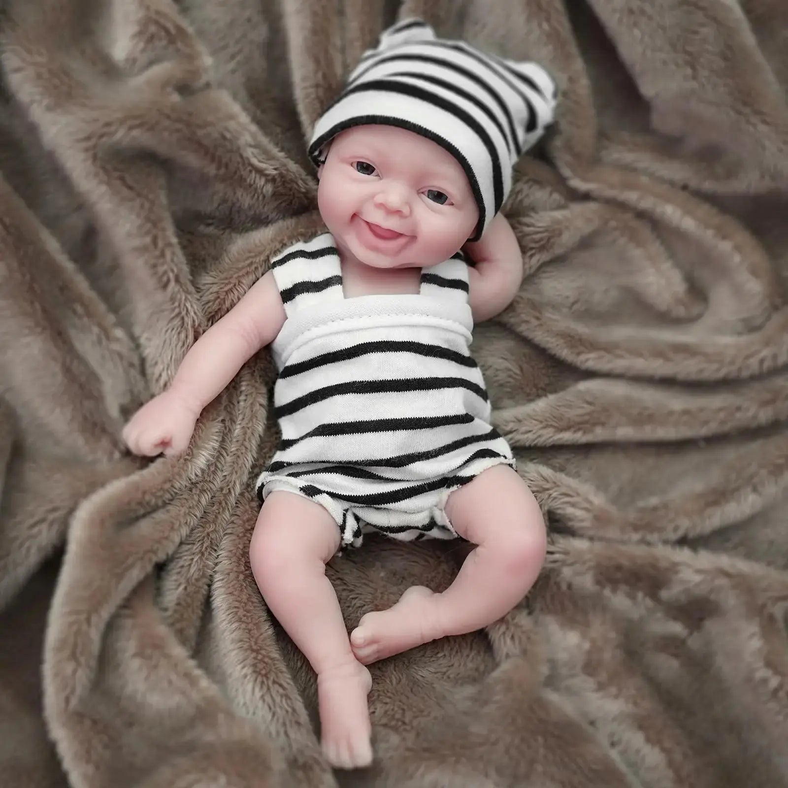 Image of Reborn Baby Dolls Reborn Silicone Baby Doll 7 Inch Mini Realistic