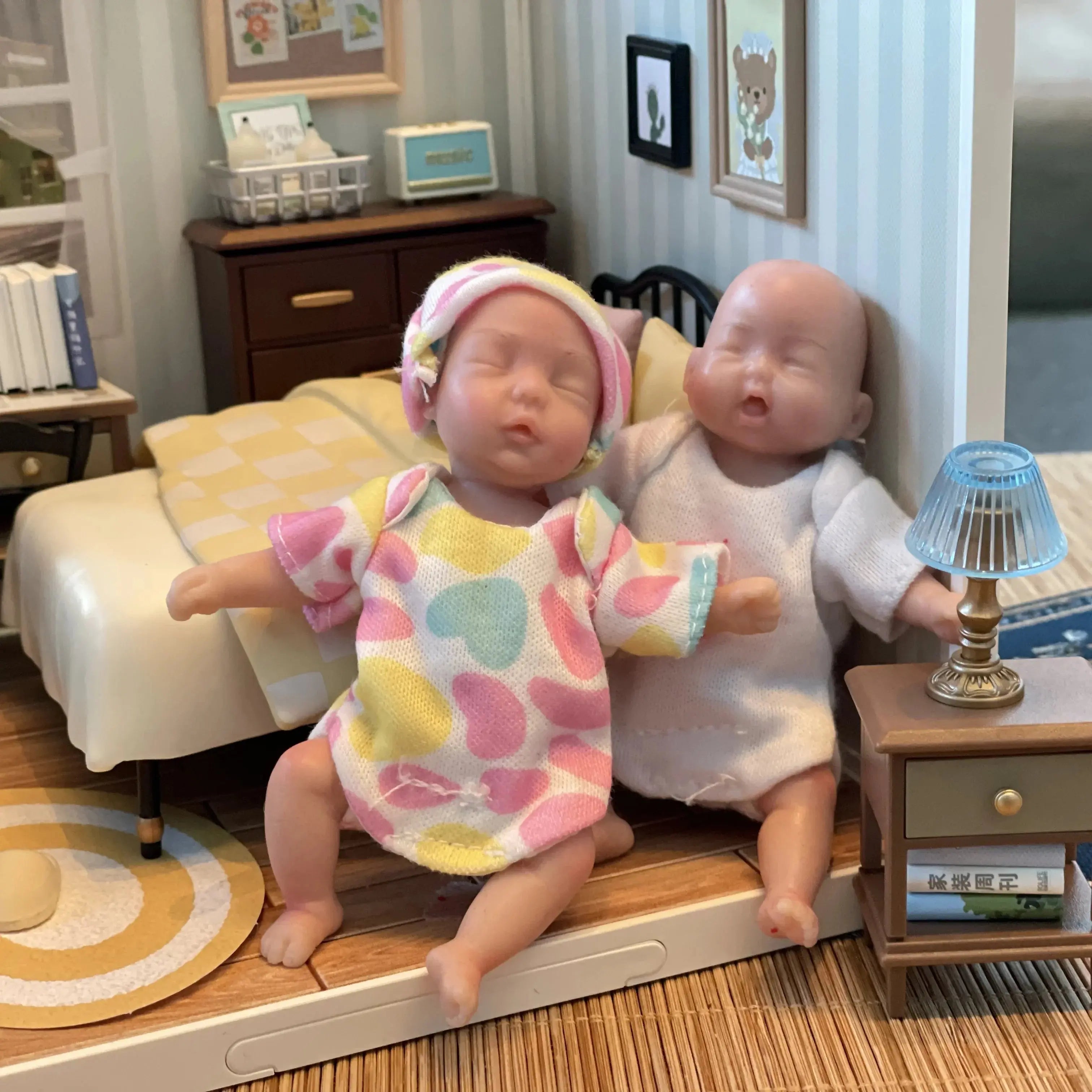 Image of Reborn Baby Dolls 11Cm Painted Mini Silicone Palm Girl With 2 Set Of