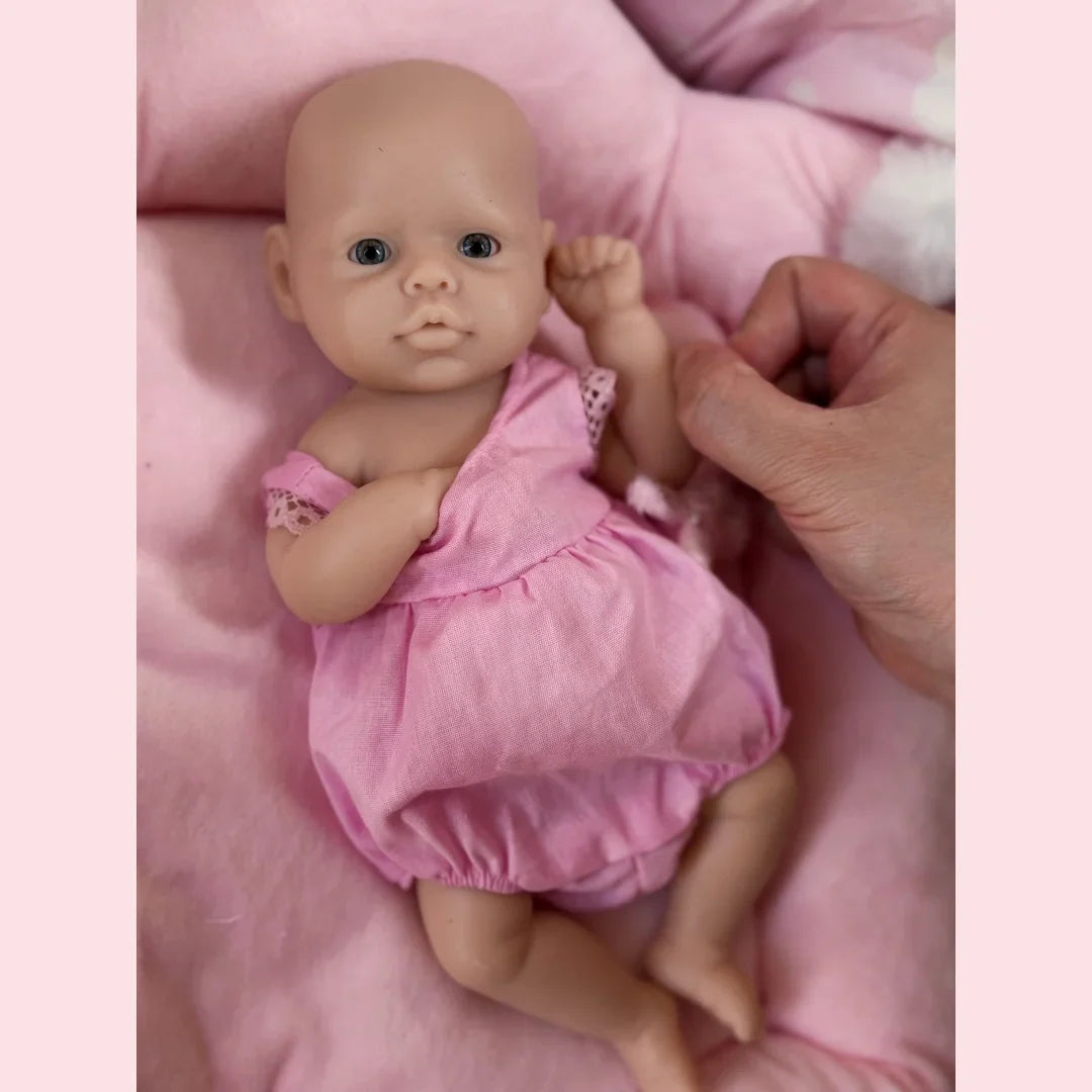 Image of Reborn Baby Dolls 10Inch /2 Styles Washable Unpainted Open Eyes Solid