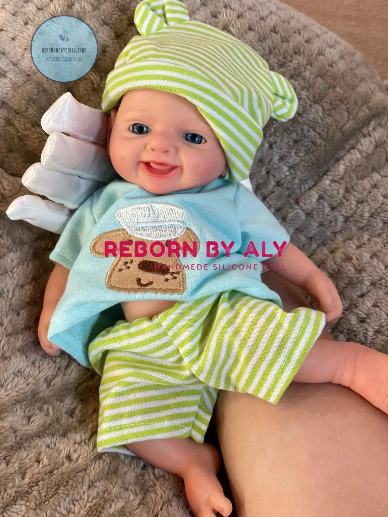 Solid Silicone Reborn Boy Doll - Handcrafted Baby Art for Collectors & Gifting - Smile Reborn Baby Doll - Doll gift For kids rebornbabydolls.shop